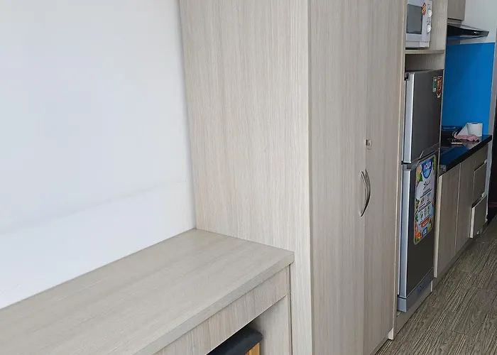 Lee\'S Apartment